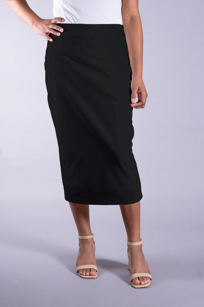 Riley Midi in Black